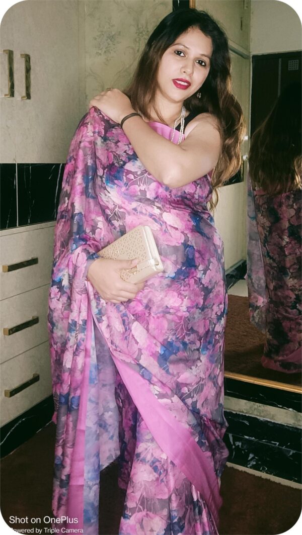 ~ Gul Bahaar ~ Onion Pink Crepe Saree - Image 4