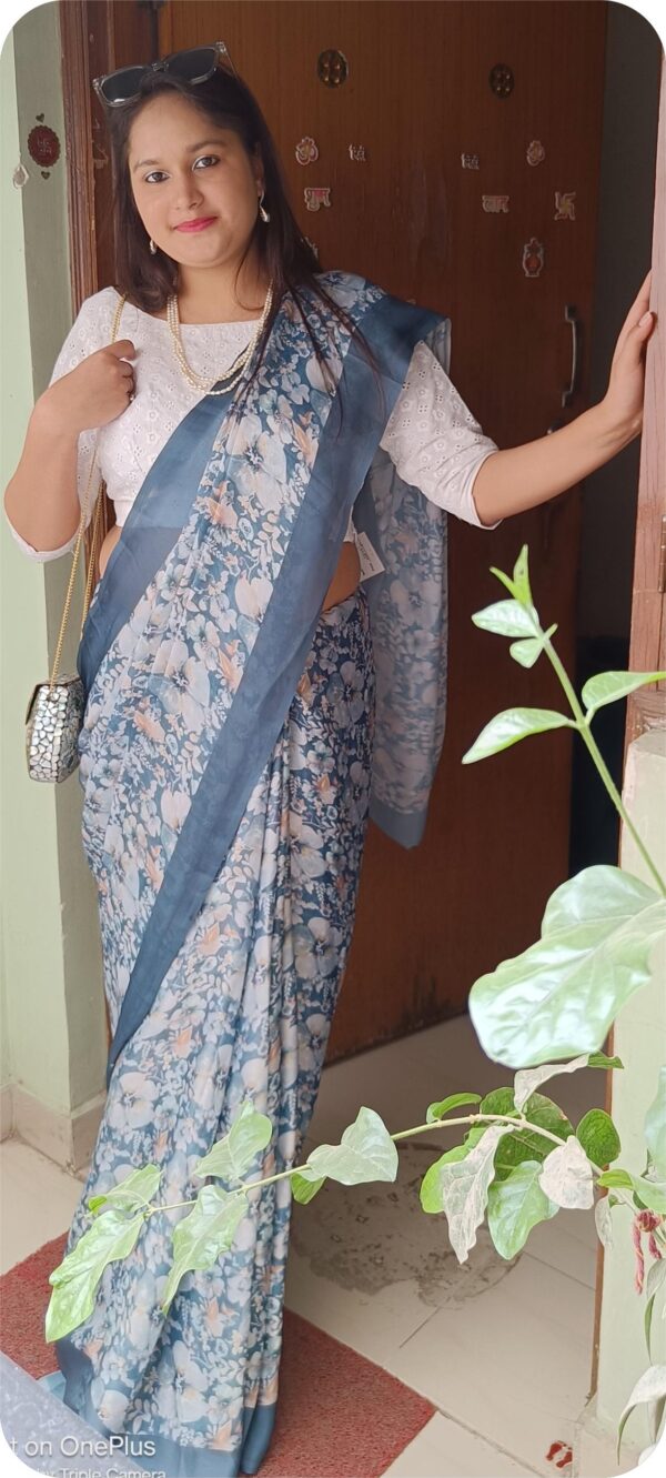 ~ Gul Bahaar ~ Sea Blue Crepe Saree - Image 5