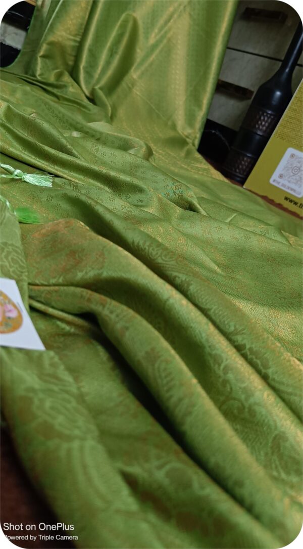 ~ Sadabahaar ~  Peeli Sarso Kanchan Silk Saree - Image 4