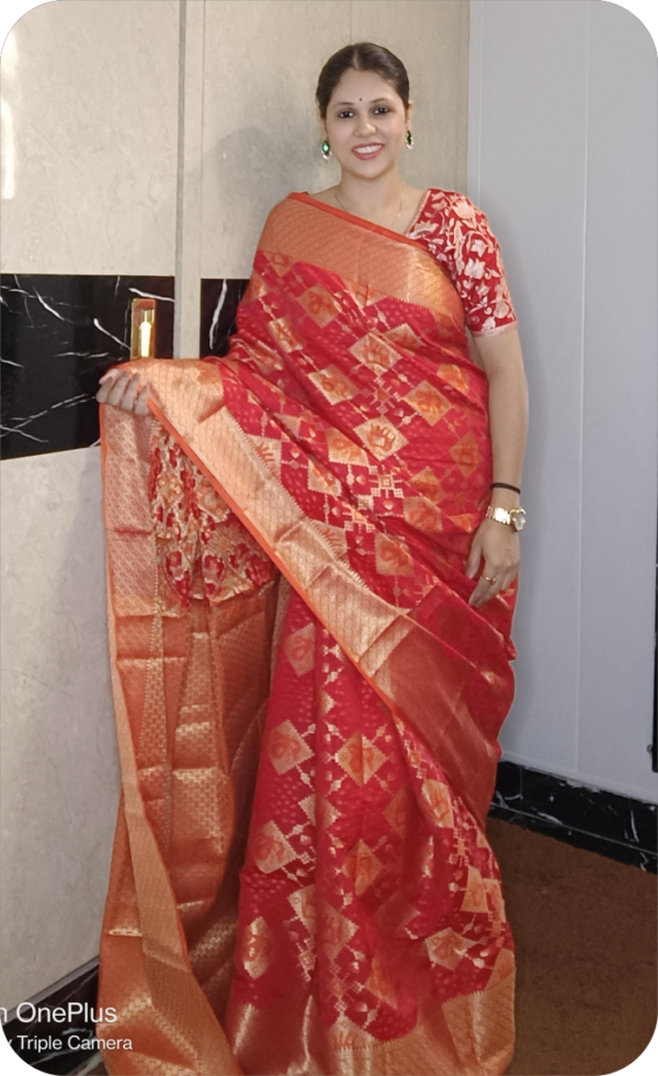 ~ Rewa Rani ~ (Sindhoori laal) Red Patola Silk Saree - Image 2