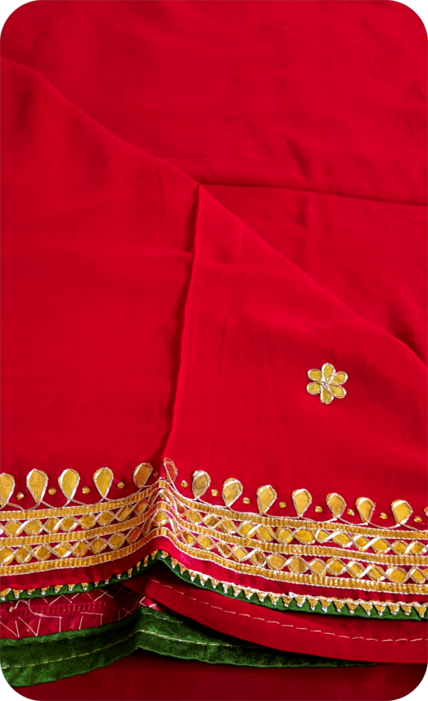~Sona Chaandi ~Red Georgette Gottapatti Saree - Image 4